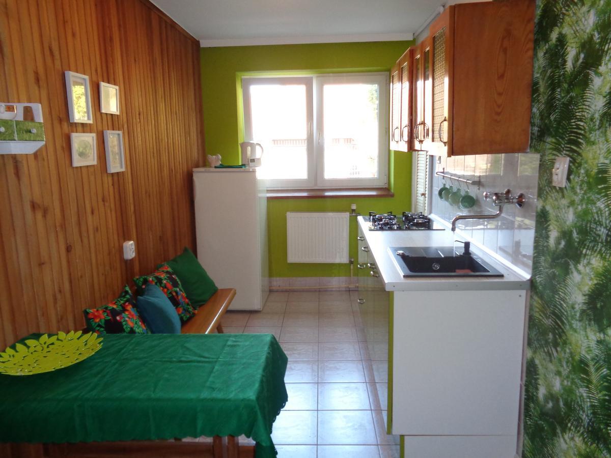 Uroczy Domek Z Ogrodem I Tarasem Myslenice Luaran gambar
