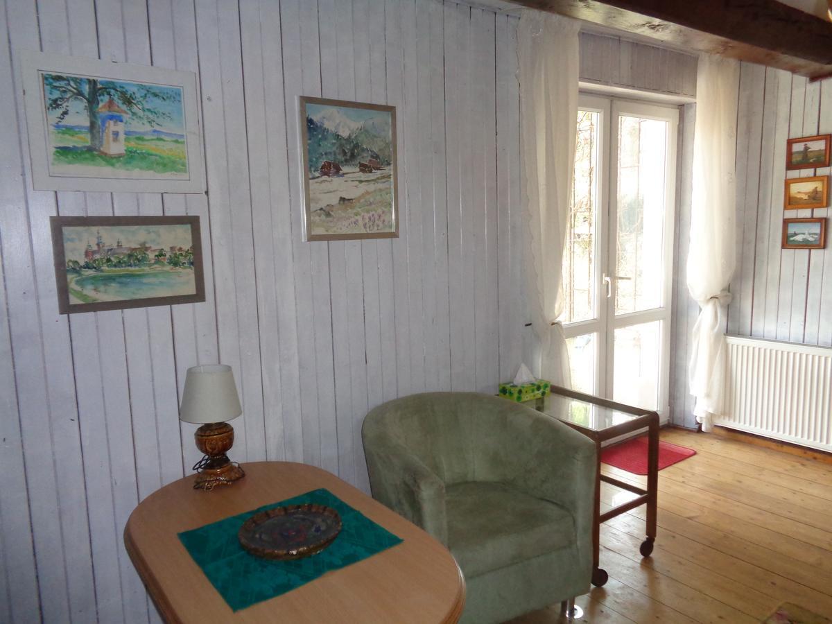 Uroczy Domek Z Ogrodem I Tarasem Myslenice Luaran gambar